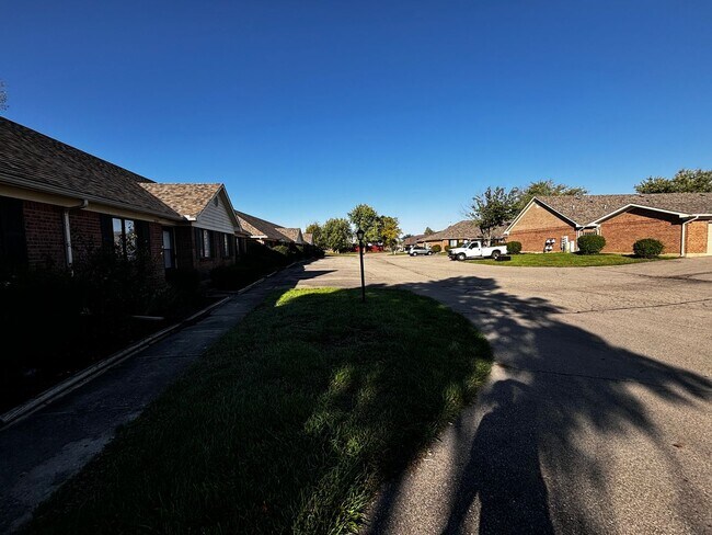 Building Photo - Cozy Butler Township Home with 2-Car Carport – Schedule a Tour Today!
