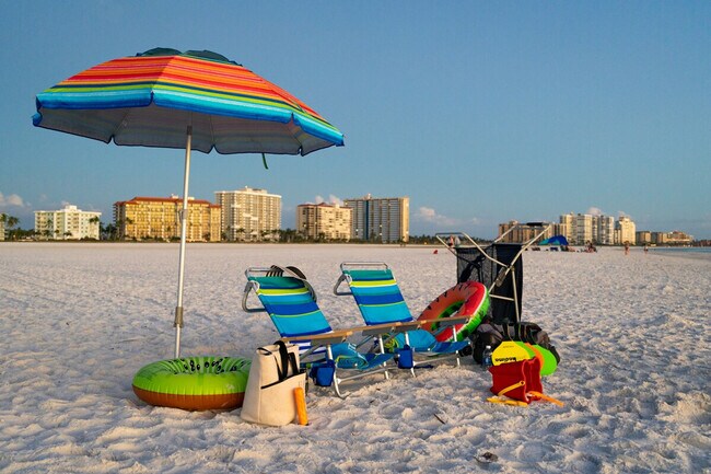 Building Photo - 380 Seaview Ct