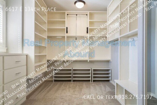 Building Photo - 6617 E 134th Pl S