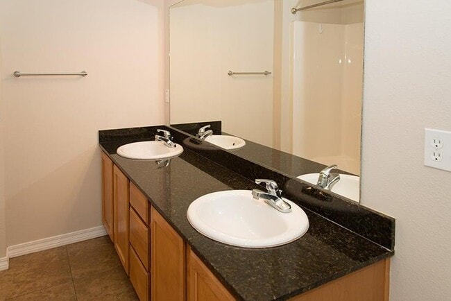 Building Photo - 1514 Bentley Cir