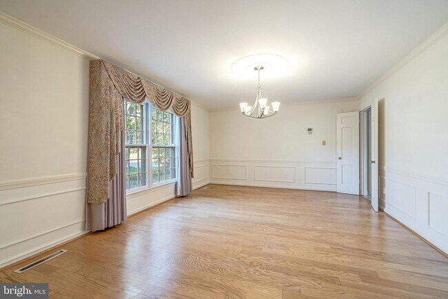Building Photo - 6209 Stoneham Ln