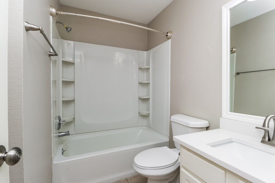 Building Photo - 18227 Misty Jade Ln