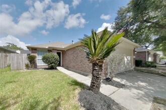 Building Photo - 24307 Hard Wood Dr