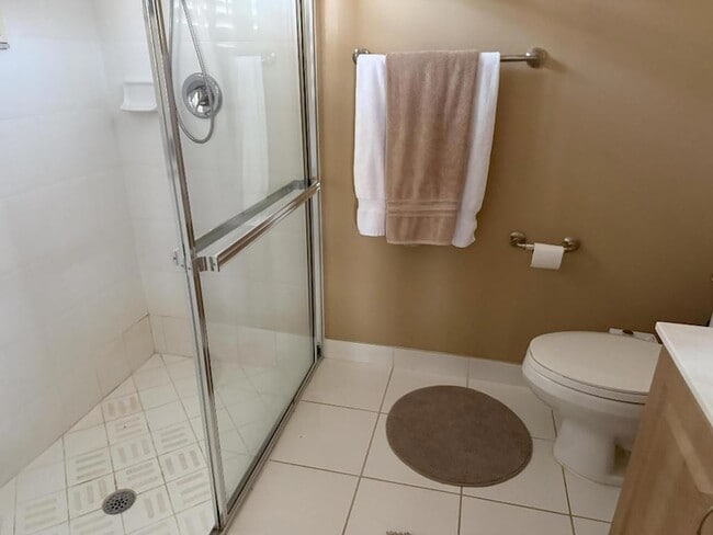 Building Photo - 328 W Coral Trace Cir