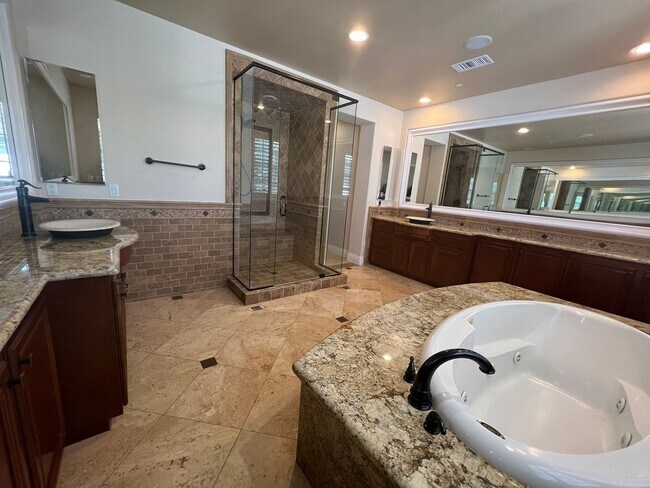 Building Photo - Spectacular Mont Calabasas 5 bed, 5.5 bath Estate
