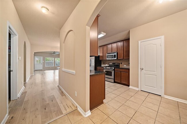 Building Photo - 20914 Brodie Ln