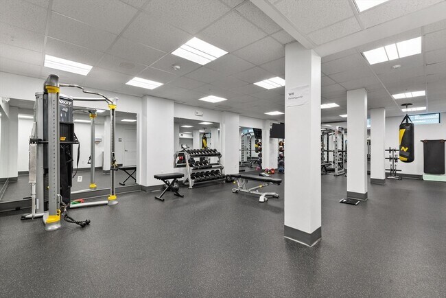 Building Photo - 70 Parker Hill Ave