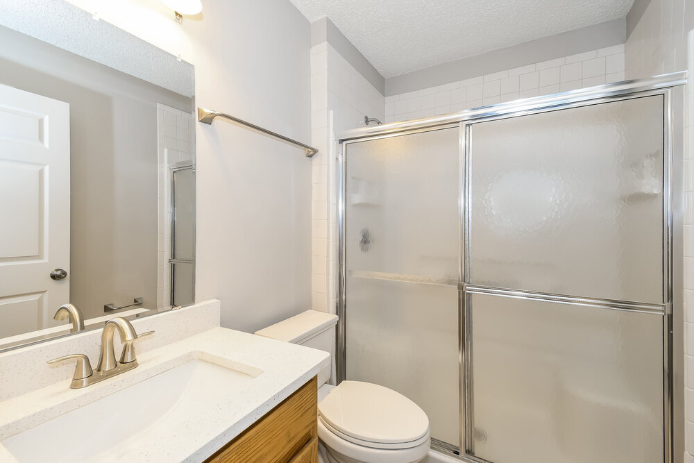 Building Photo - 1525 Ashleigh St