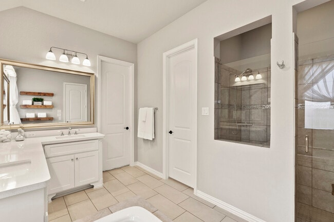 Building Photo - 11482 Misty Ridge Dr