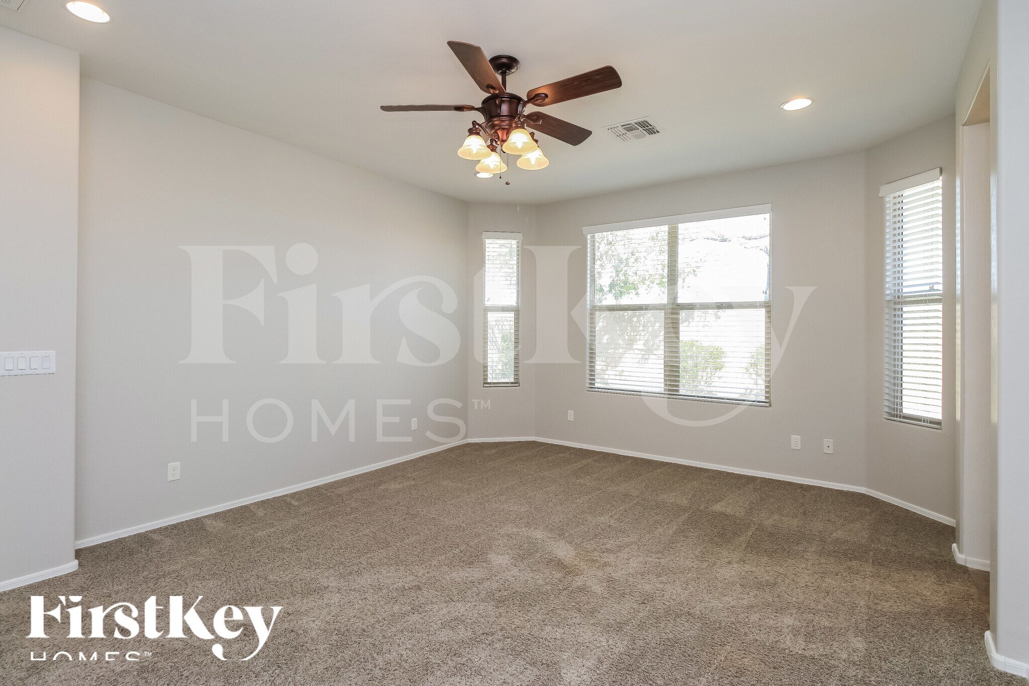 Building Photo - 3798 E Alamo St