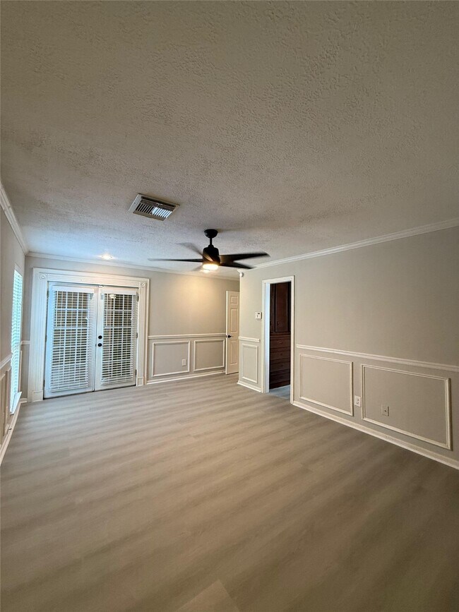 Building Photo - 1042 Cascade Creek Dr