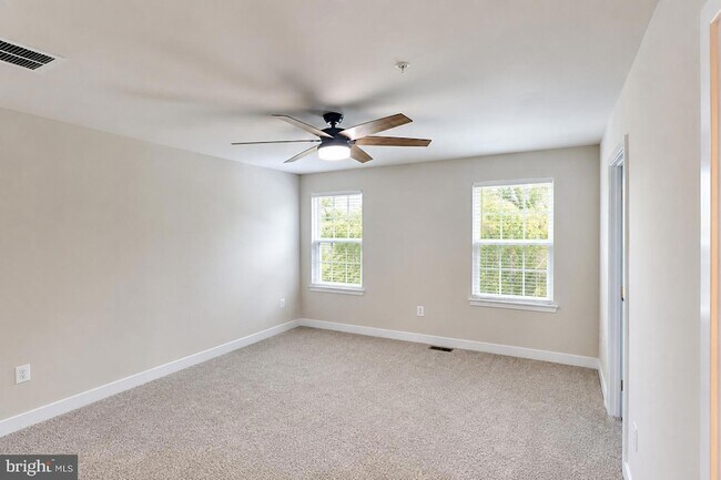 Building Photo - 340 Paca Gardens Ln