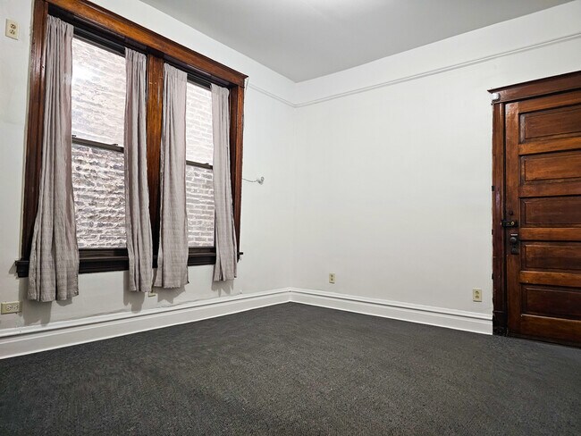 Building Photo - 2741 W 16th St