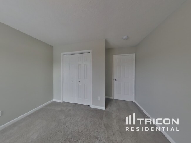 Building Photo - 709 Billie Jean Cir