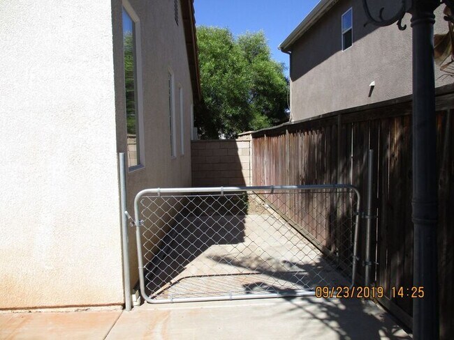 Building Photo - 31419 Orchard Ln