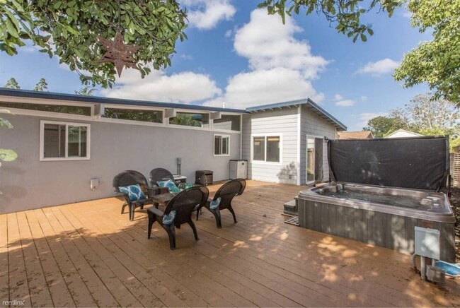 Building Photo - 3 br, 2 bath House - 1629 Sunset Drive