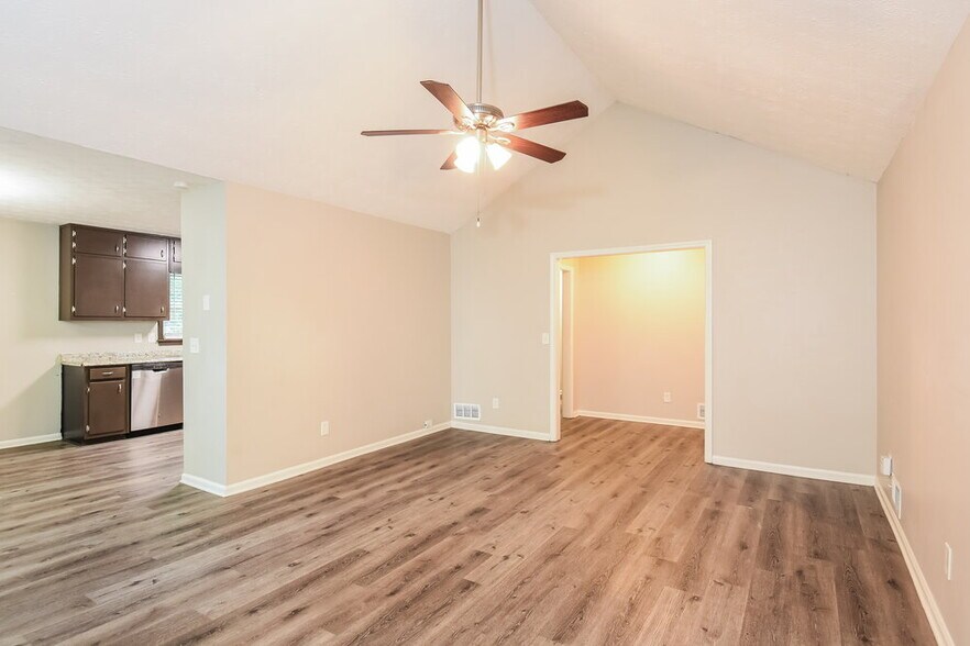 Building Photo - 1471 Daniel Ln