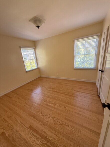 Building Photo - 1620 Glendon Ave