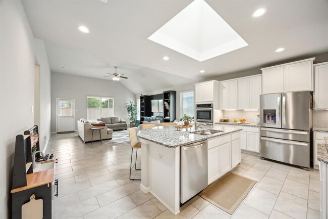 Building Photo - 3039 Forest Creek Dr