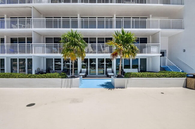 Building Photo - 3546 S Ocean Blvd