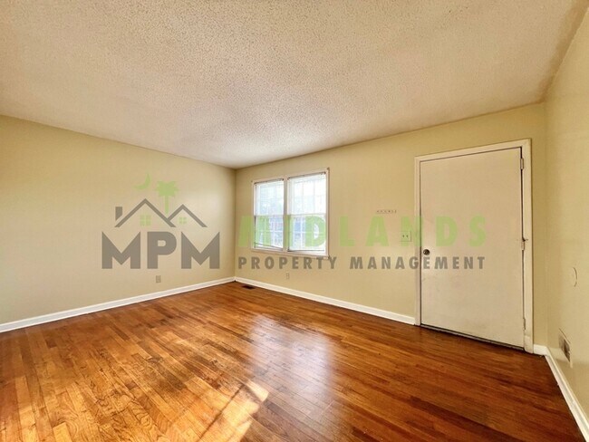 Building Photo - 1217 Faraway Dr