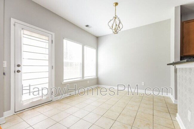 Building Photo - 233 Maywood Drive
