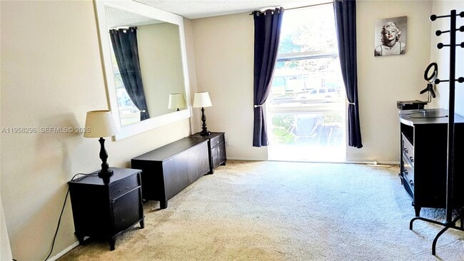 Building Photo - 16851 NE 23rd Ave