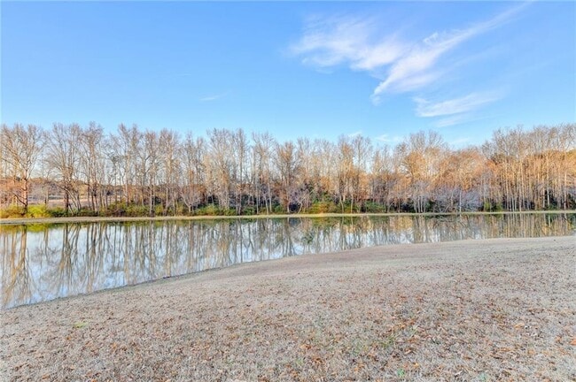 Building Photo - 1540 Lipscomb Rd