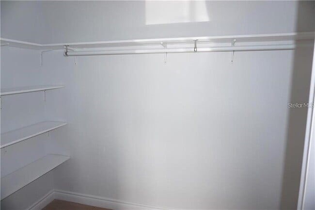 Building Photo - 1908 Greenbriar Ter