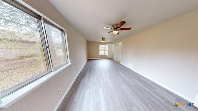 Building Photo - 2018 Shoemaker Dr