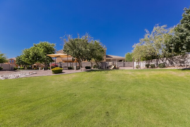 Building Photo - 1737 S Desert View Pl