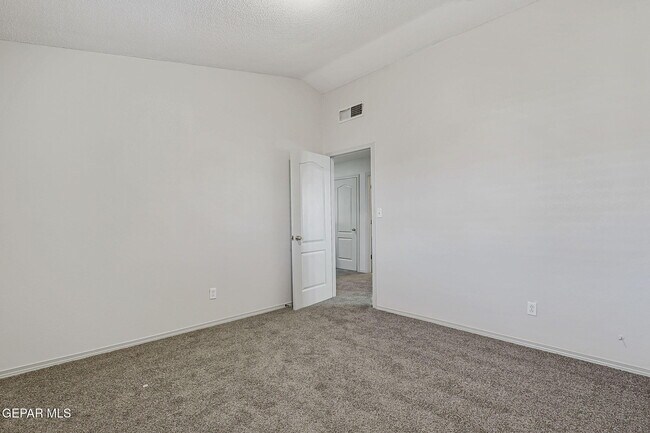 Building Photo - 14309 Pacific Point Dr