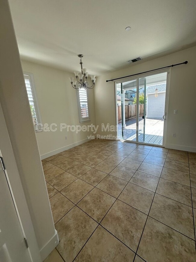 Building Photo - 15042 Breckinridge Ave