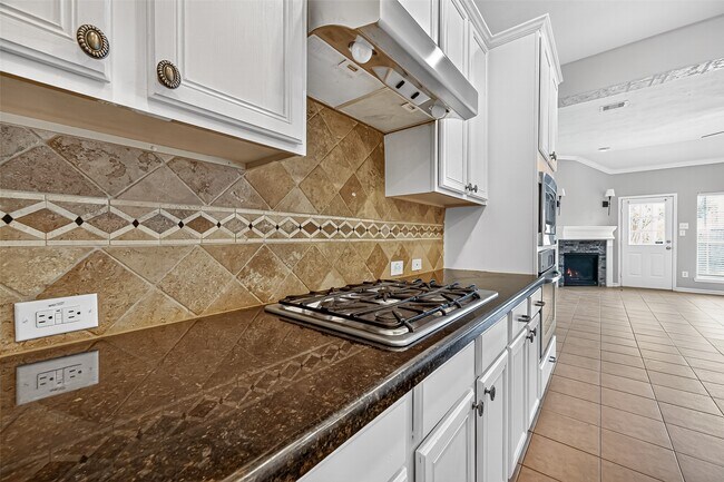 Building Photo - 26847 Trinity Trail