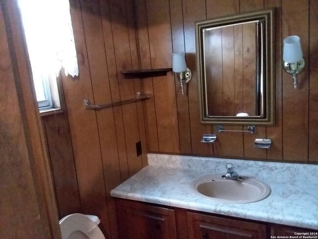 Building Photo - 8454 Braewick Dr