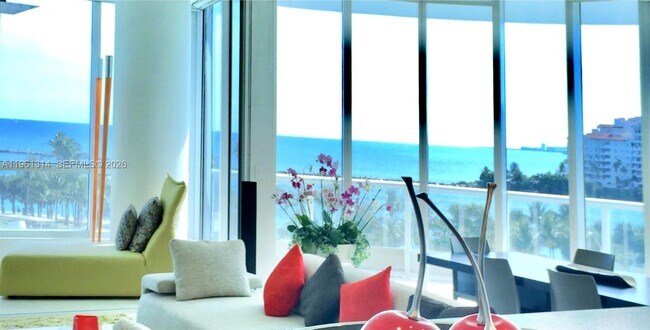 Building Photo - 100 South Pointe Dr