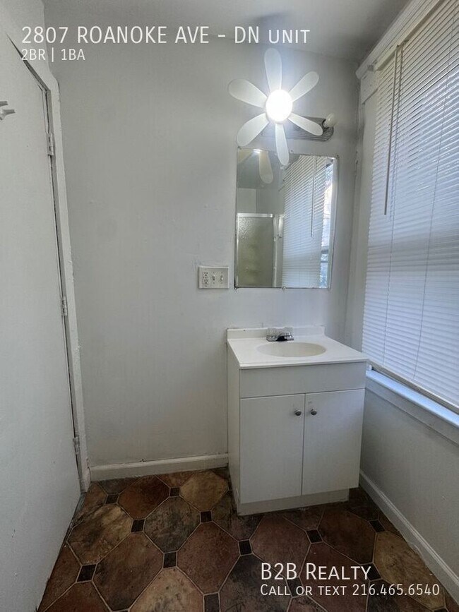 Building Photo - 2807 Roanoke Ave