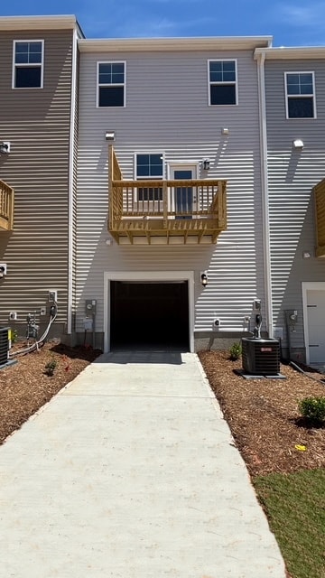 Building Photo - 3001 Honeymyrtle Ln