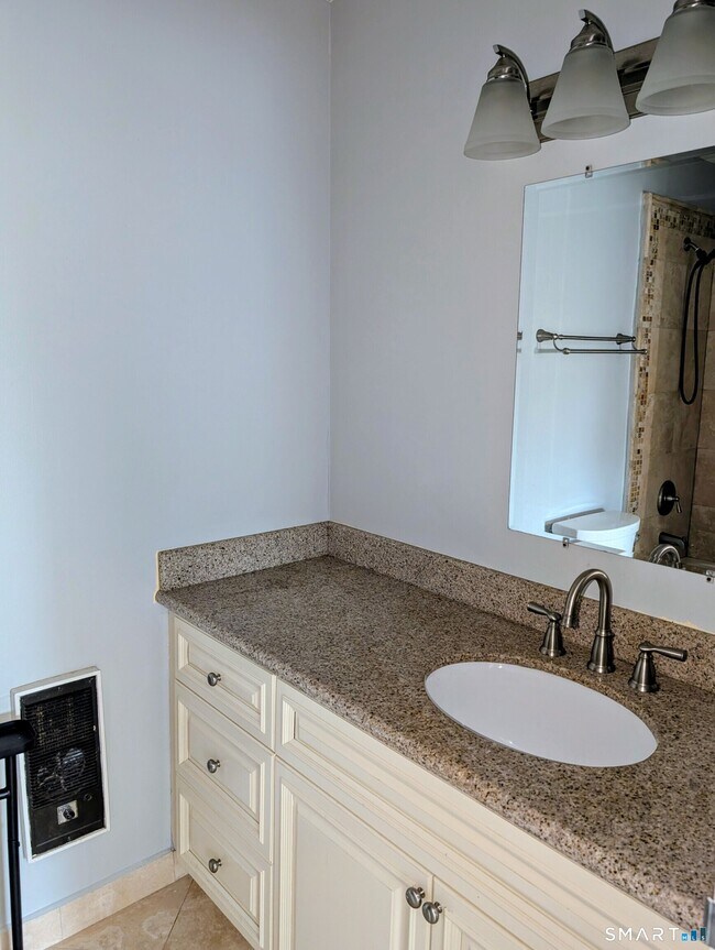 Building Photo - 104 North St