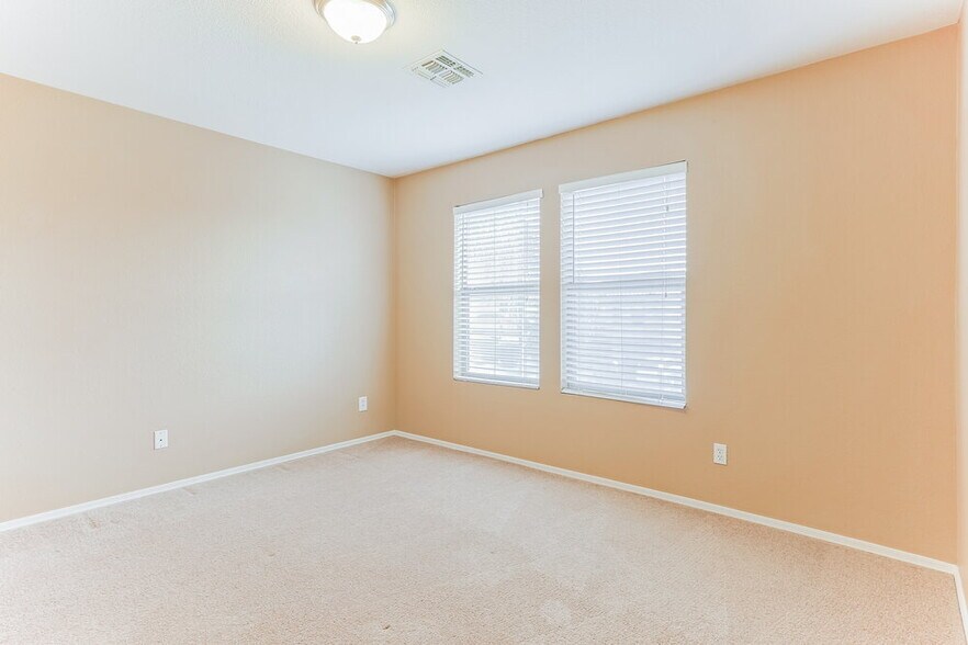 Building Photo - 3354 S Colt Dr