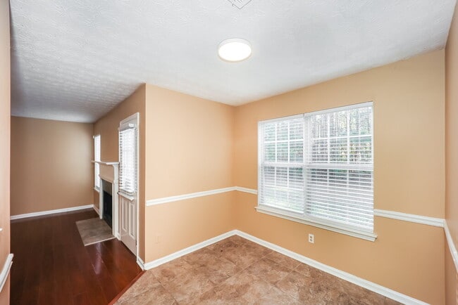 Building Photo - 4414 Gladewood Run