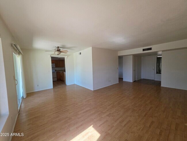 Building Photo - 6037 W Zoe Ella Way