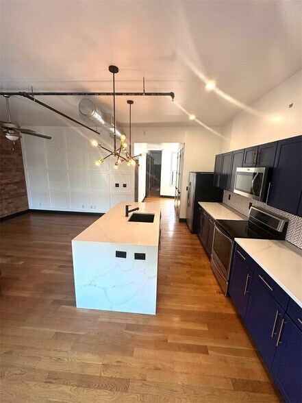 Open Layout - 1432 Race St
