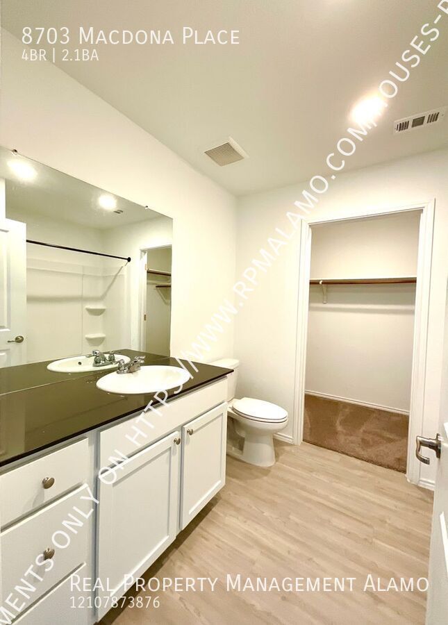 Building Photo - 8703 Macdona Pl