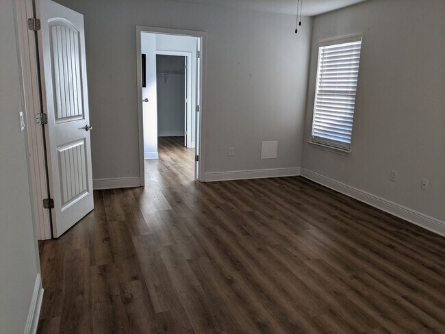 Building Photo - Craftsman-Style 4-Bedroom Home - Winners Gait