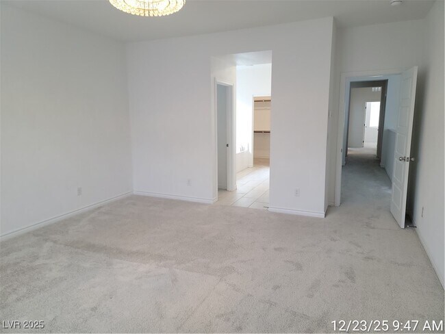 Building Photo - 2866 Gunnery Frg St