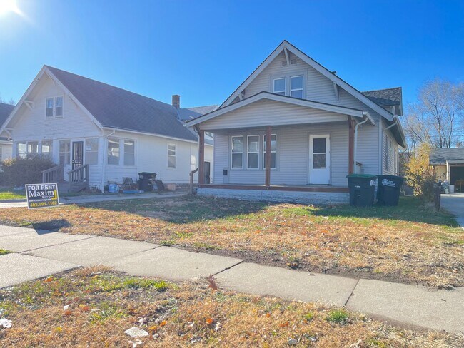 Building Photo - Florence/Minne Lusa 4 bed 2 bath house 160...