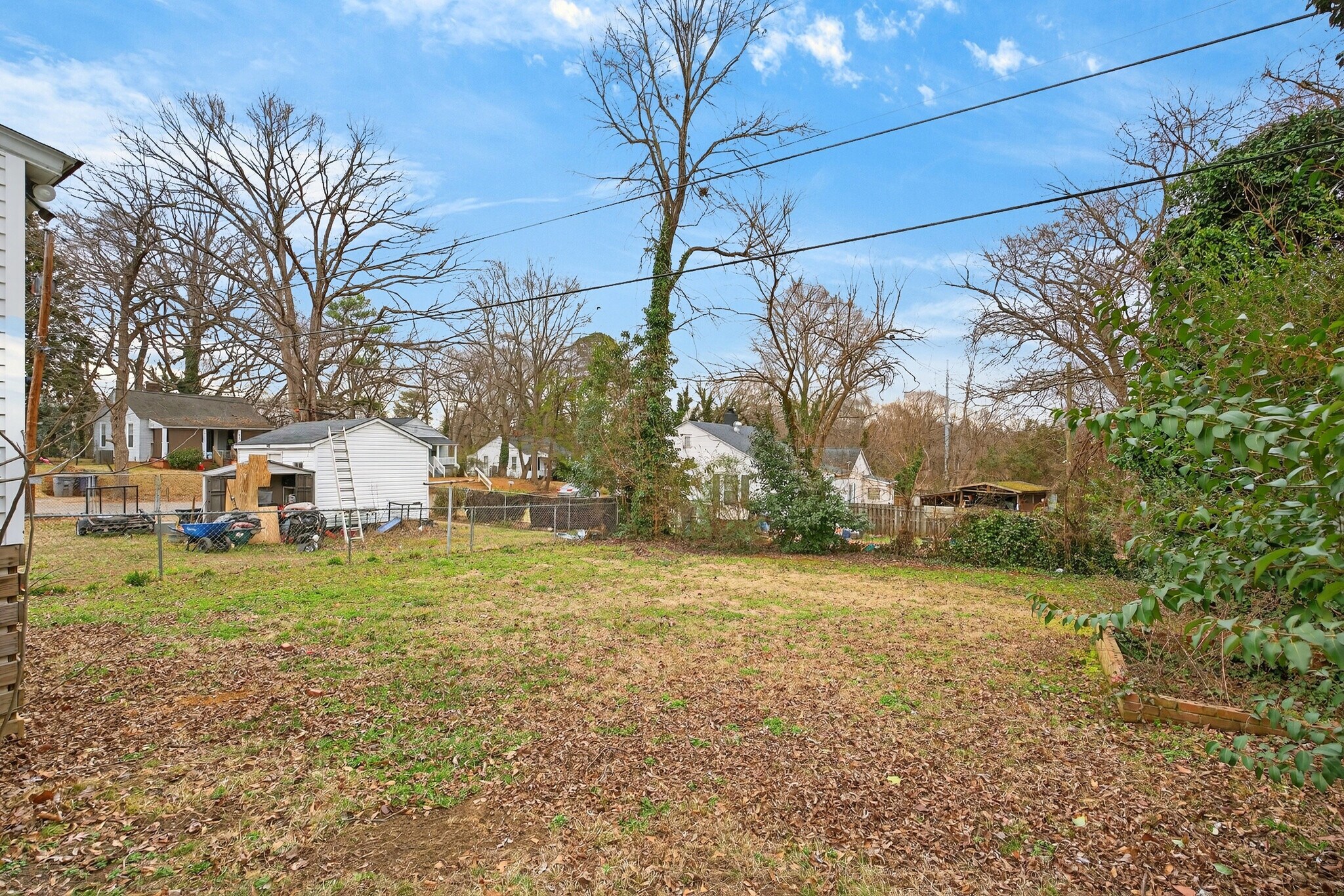 Building Photo - 109 Camp St