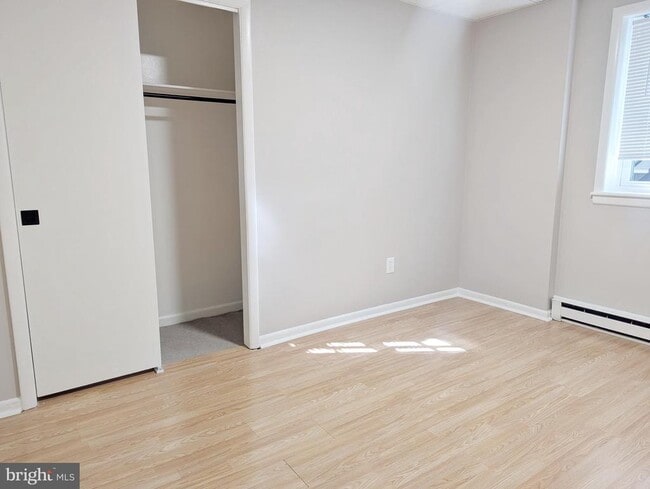 Building Photo - 110 N Main St