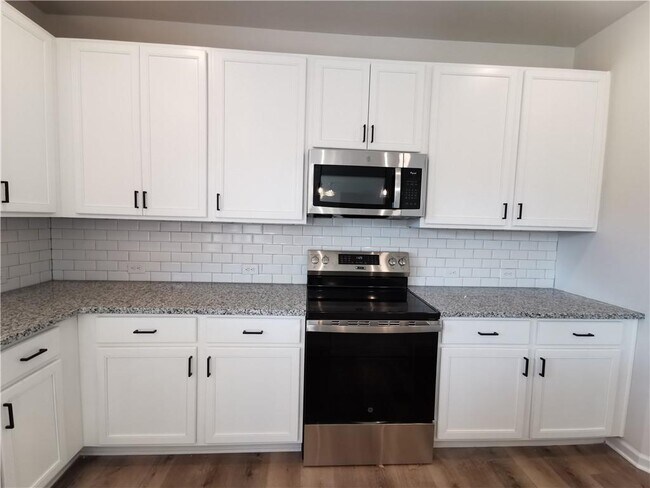 Building Photo - 38 Longhorn Wy